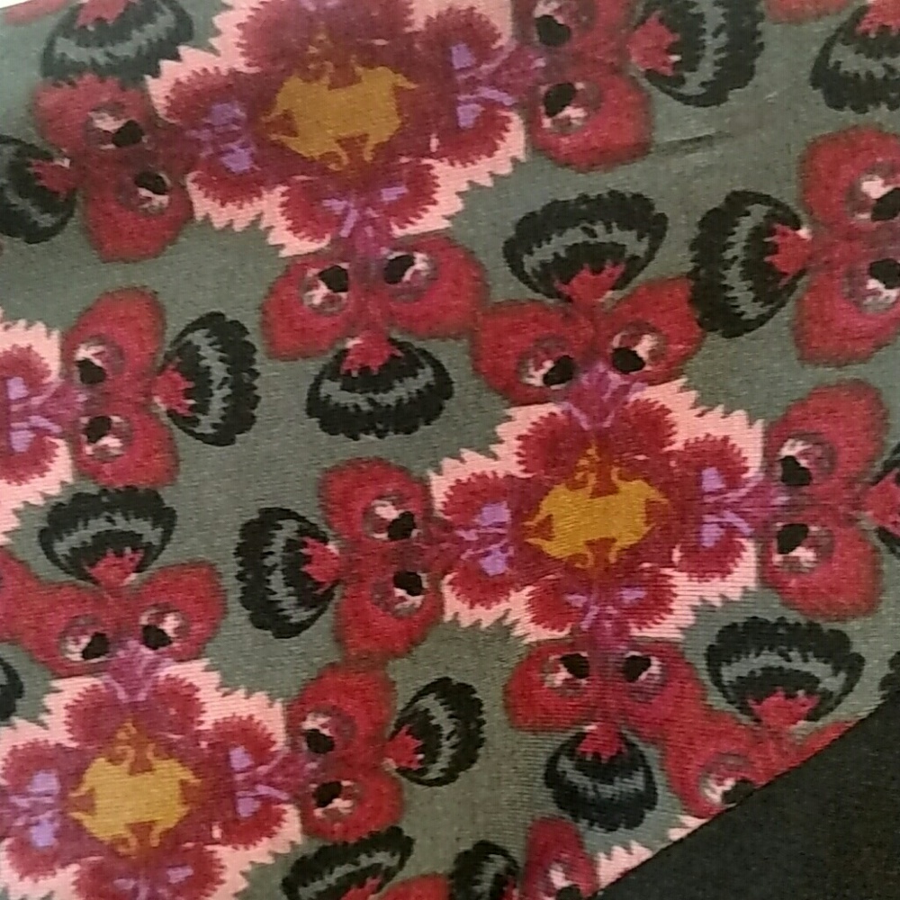 LuLaRoe Randy - Picture 3 of 5